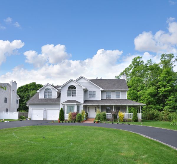 Asphalt Driveway Sealcoating in Des Moines