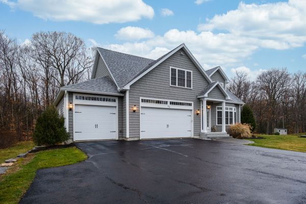 Cost of Driveway Tarring in Des Moines